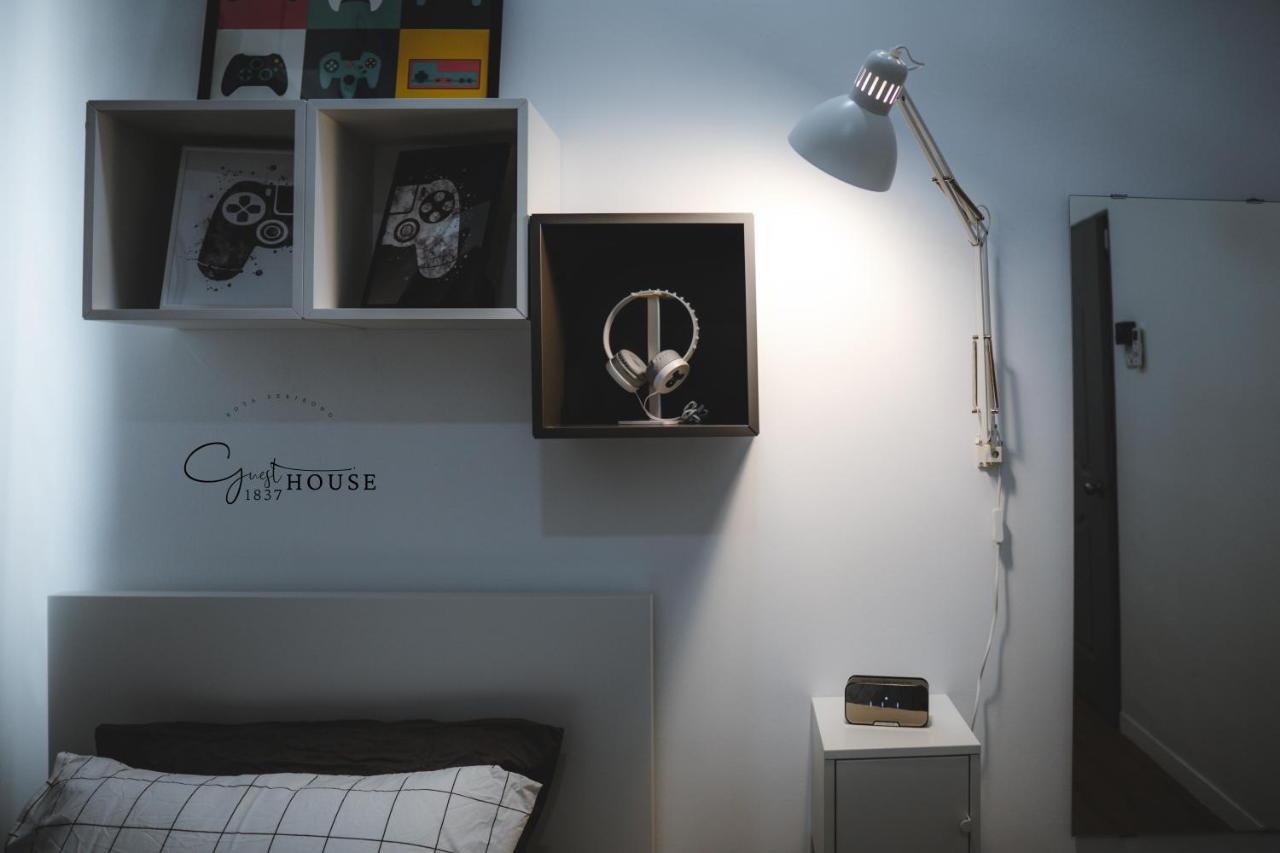 1837 Guest House @ Kota Bharu, Wifi Netflix Екстериор снимка